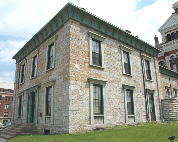 Dubuque historic County jail exterior