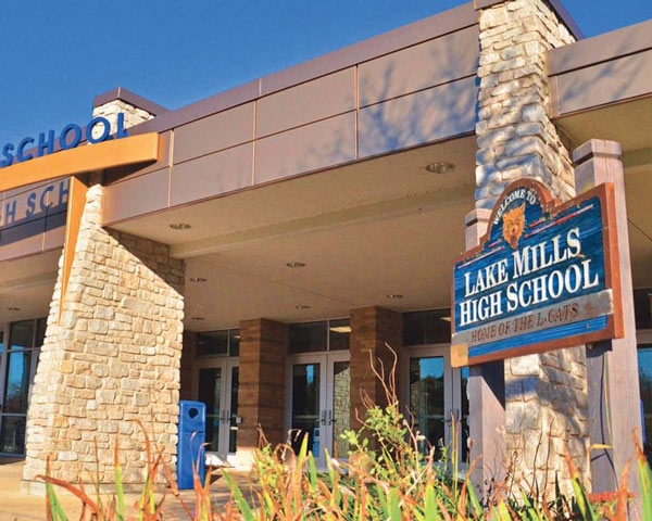 Lake Mills high school exterior entrance